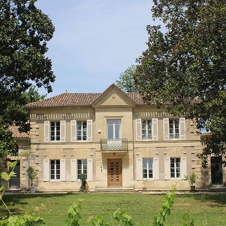 Malis Castera Le Petit Chateau Saint-Jean-de-Blaignac Exterior foto