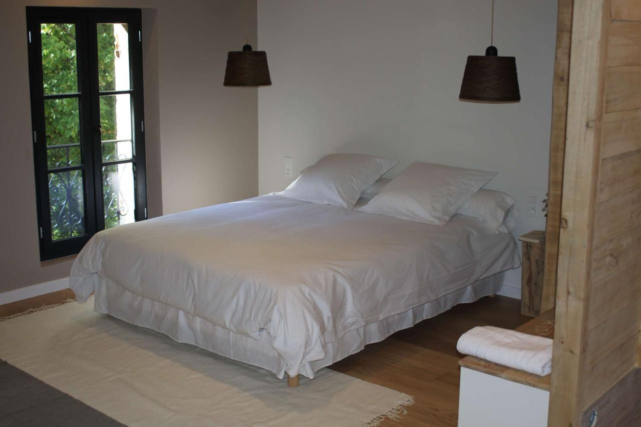 Bed and Breakfast Malis Castera Saint-Jean-de-Blaignac Exterior foto