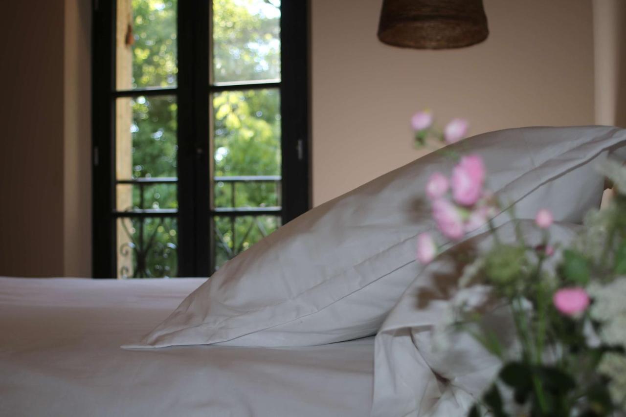 Bed and Breakfast Malis Castera Saint-Jean-de-Blaignac Exterior foto